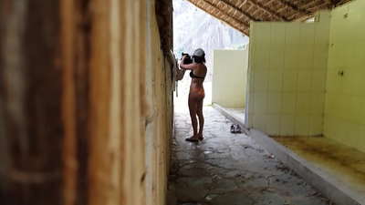 шпионска камера на колега от испанския университет